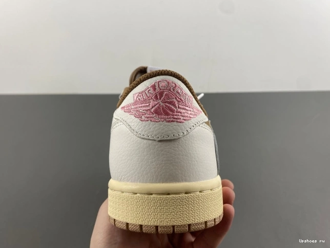 OG DM7866-106 Retro Low  1 Scott SP Jordan Travis 1116